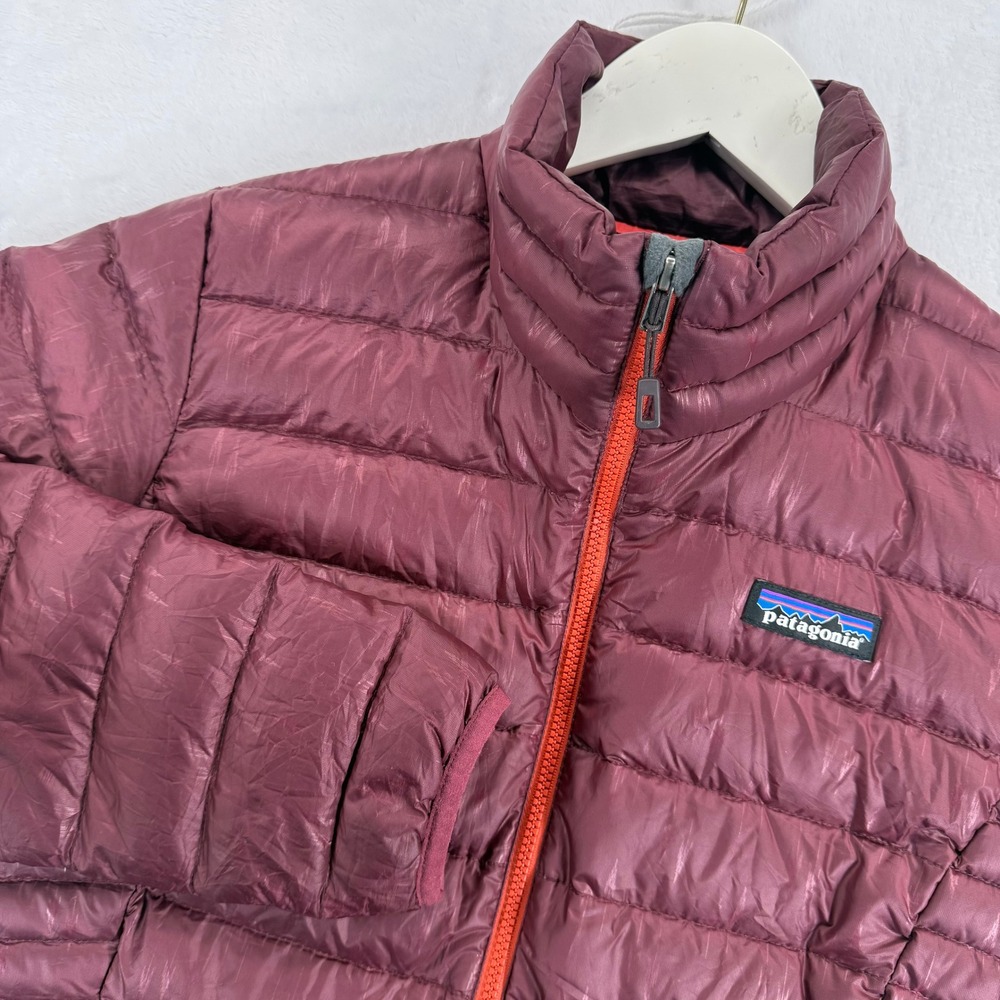 Patagonia Women's Down Jacket Puffer Coat Burgundy Full Zip Size Small READ